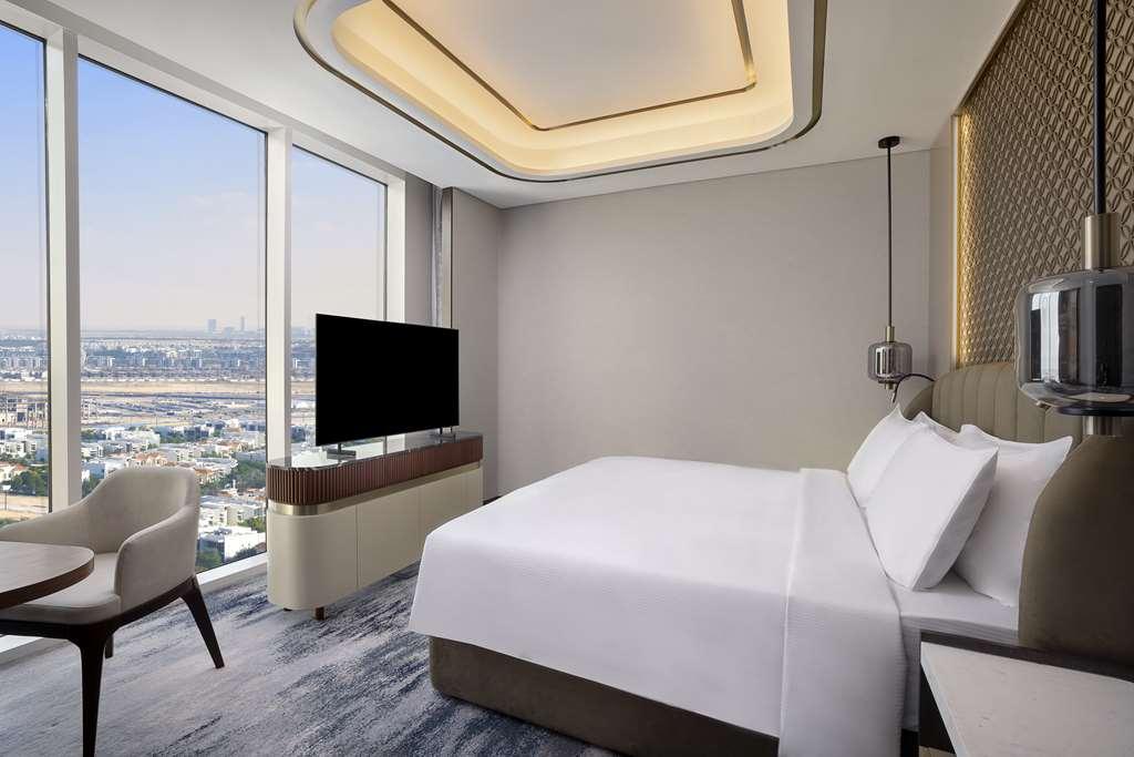 Embassy Suites By Hilton Dubai Business Bay Номер фото